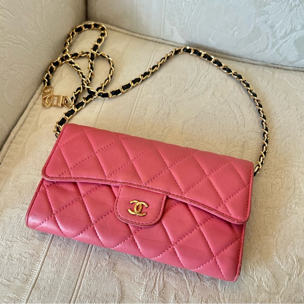 💯 authentic CHANEL Lambskin Quilted Large Flap Wallet Fuchsia